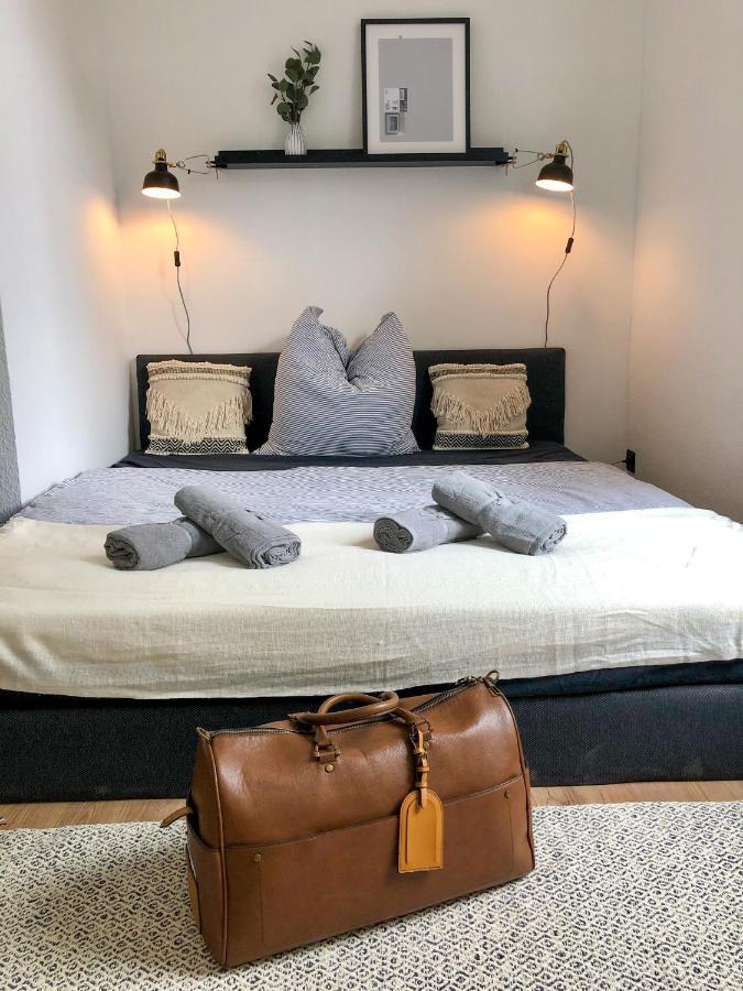 B Our Guest At New Vintage Chic Apartment Dresde Exterior foto