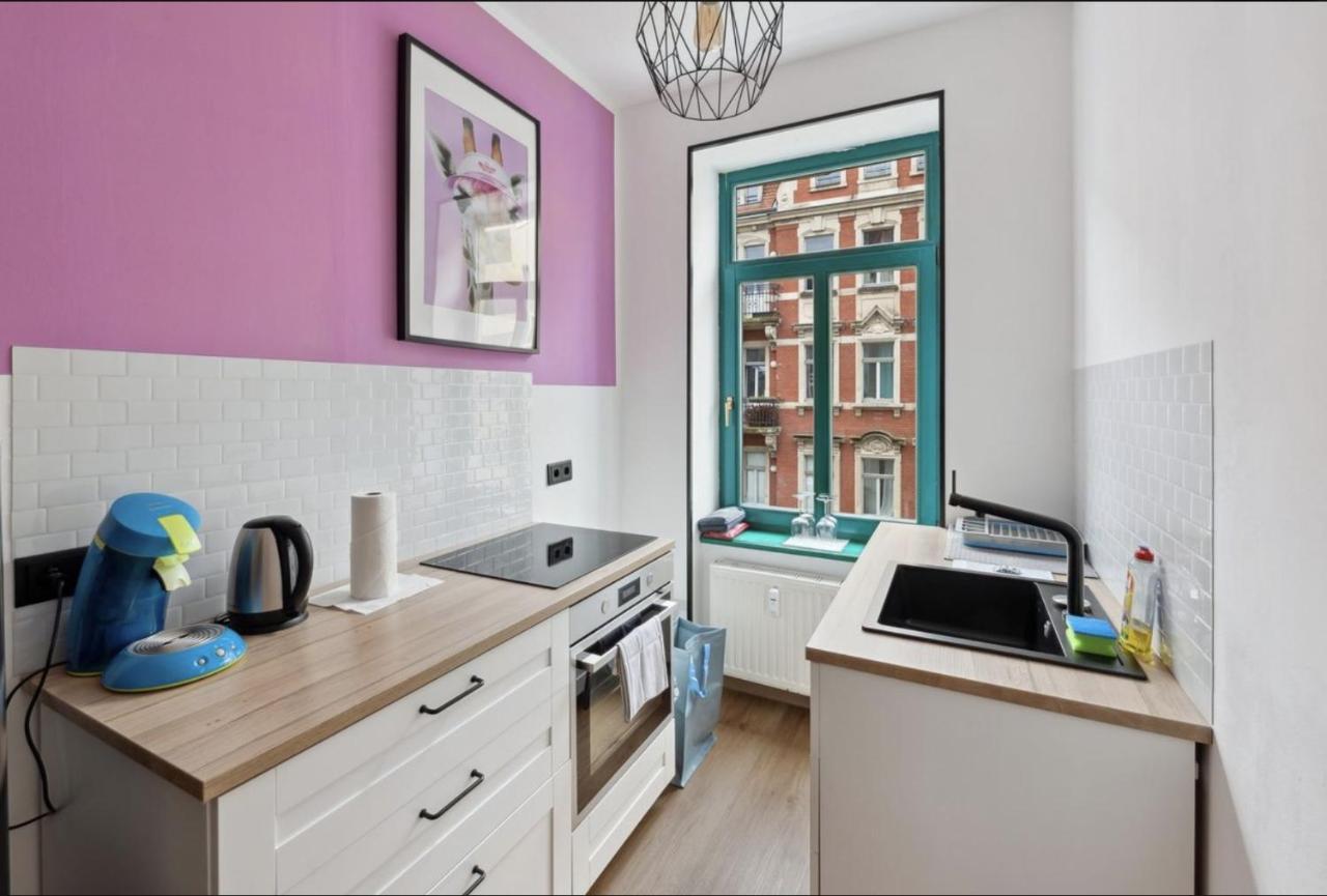 B Our Guest At New Vintage Chic Apartment Dresde Exterior foto