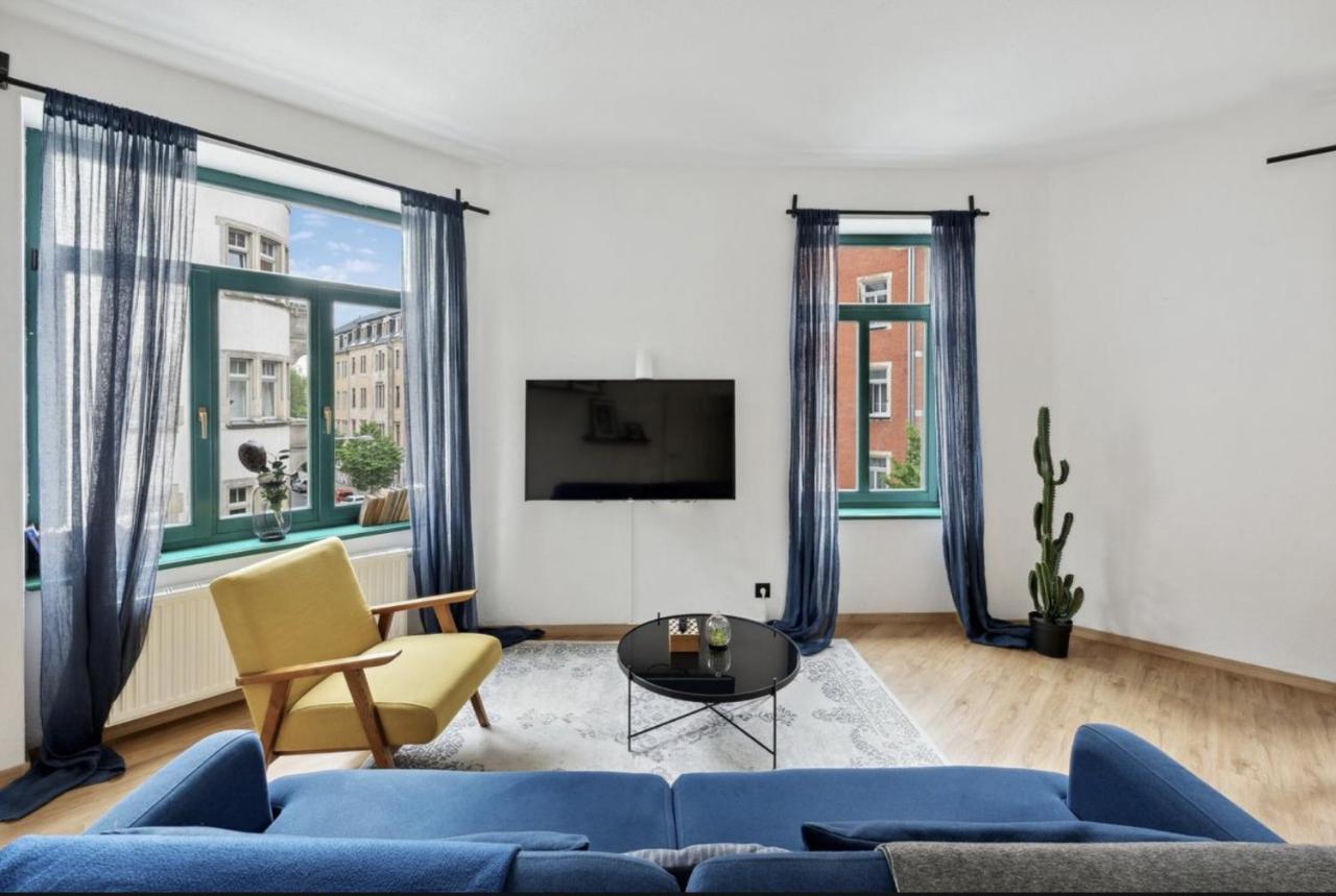 B Our Guest At New Vintage Chic Apartment Dresde Exterior foto